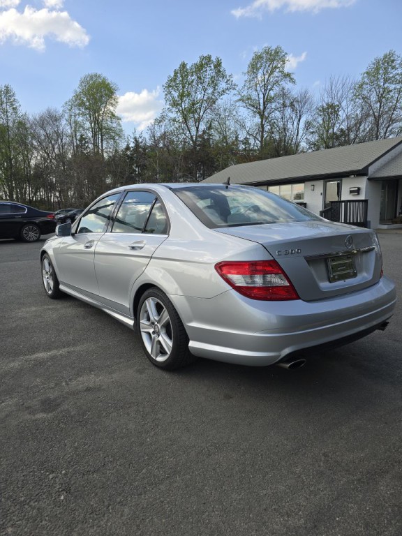 2011 Mercedes-Benz C-Class Image 7