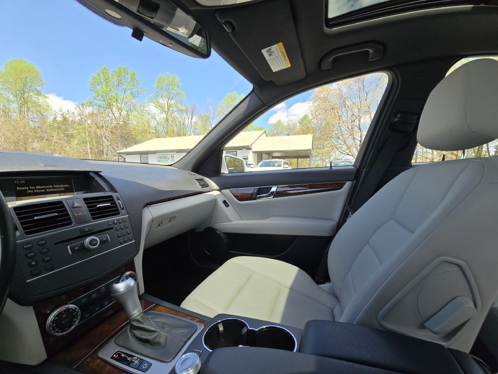 2011 Mercedes-Benz C-Class Image 13