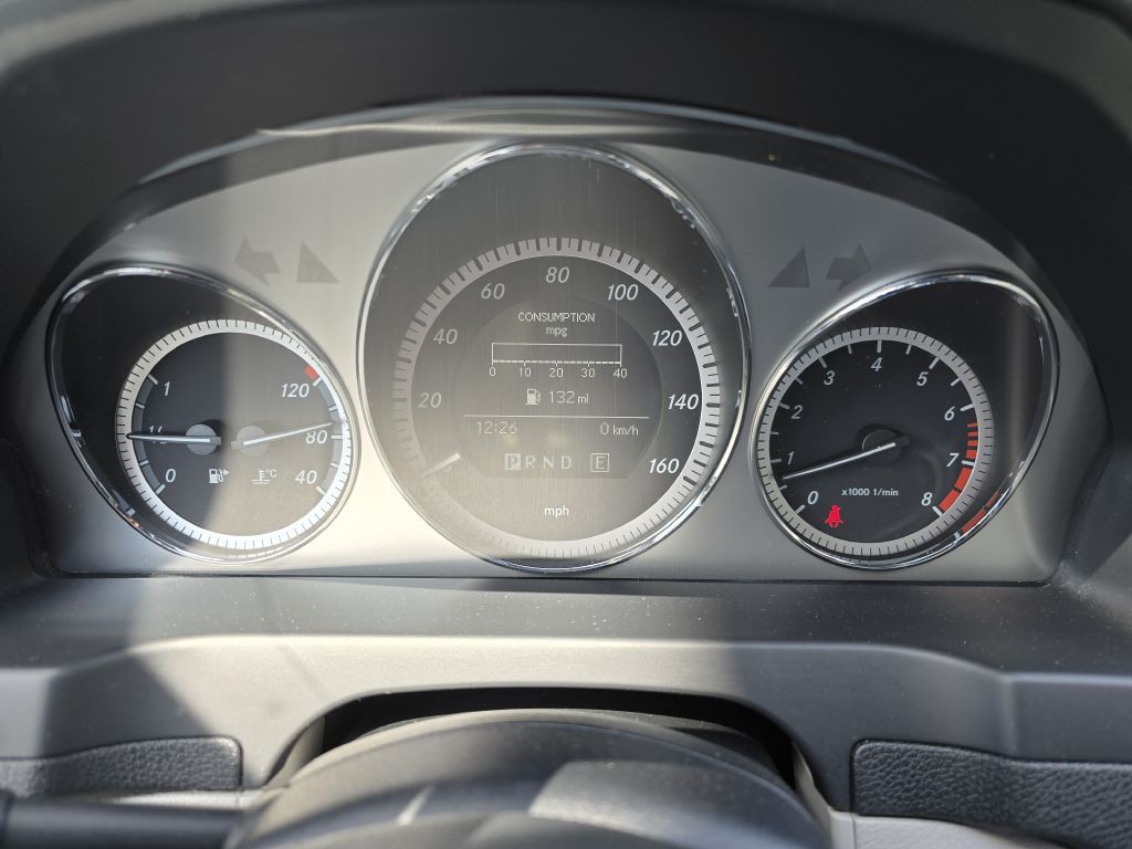 2011 Mercedes-Benz C-Class Image 16