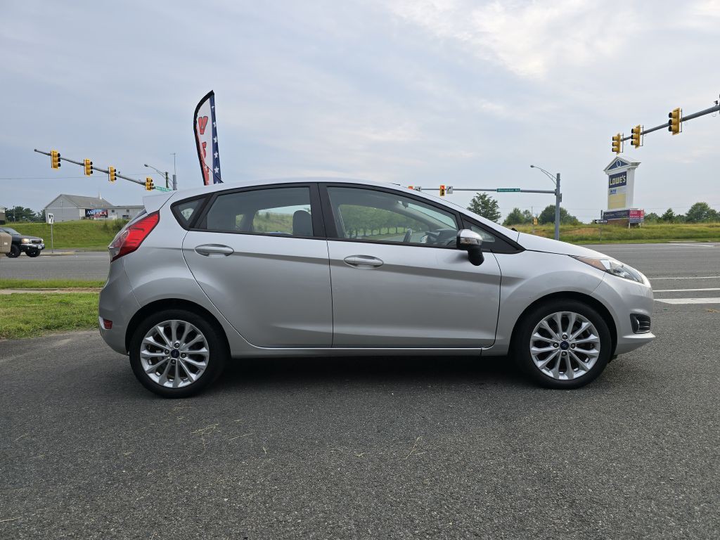 2014 Ford Fiesta Image 4