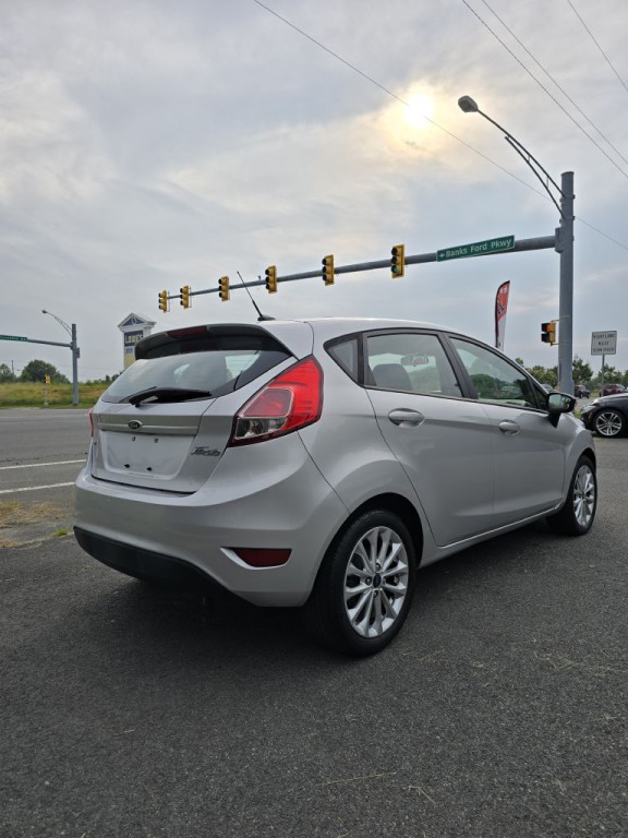 2014 Ford Fiesta Image 5