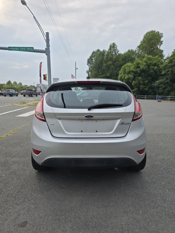 2014 Ford Fiesta Image 6
