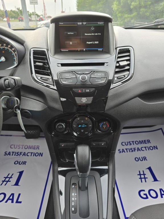 2014 Ford Fiesta Image 14
