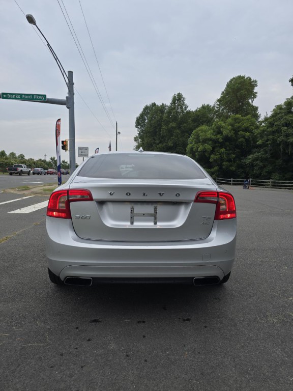 2015 Volvo S60 Image 6