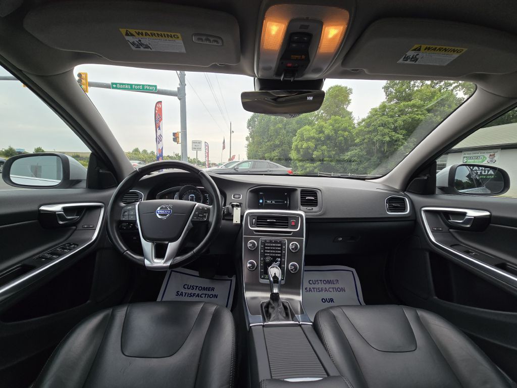 2015 Volvo S60 Image 11