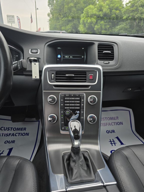 2015 Volvo S60 Image 14