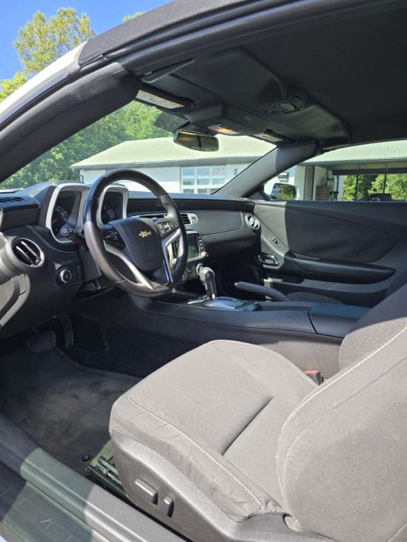 2015 Chevrolet Camaro Image 9