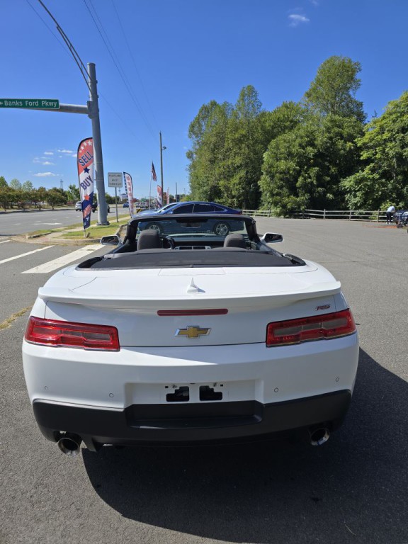 2015 Chevrolet Camaro Image 18