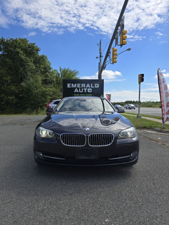 2013 BMW 5 Series Image 2