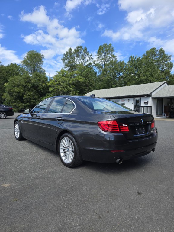 2013 BMW 5 Series Image 7