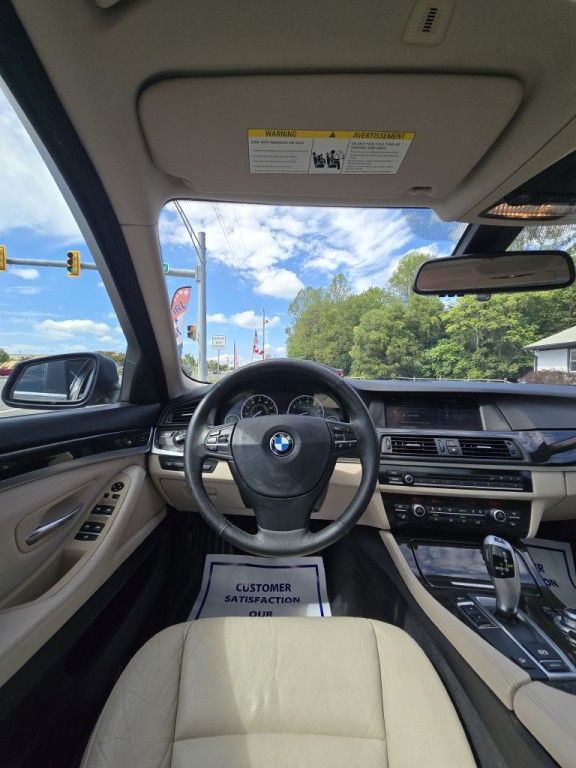 2013 BMW 5 Series Image 13