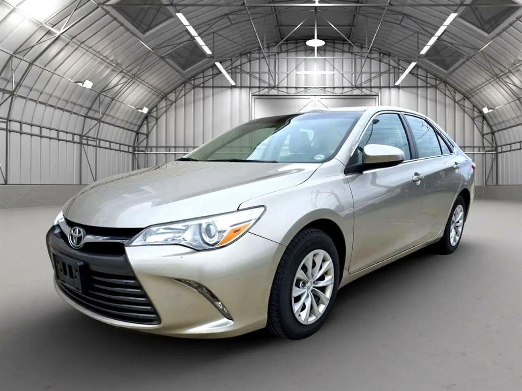 2015 Toyota Camry Image 3