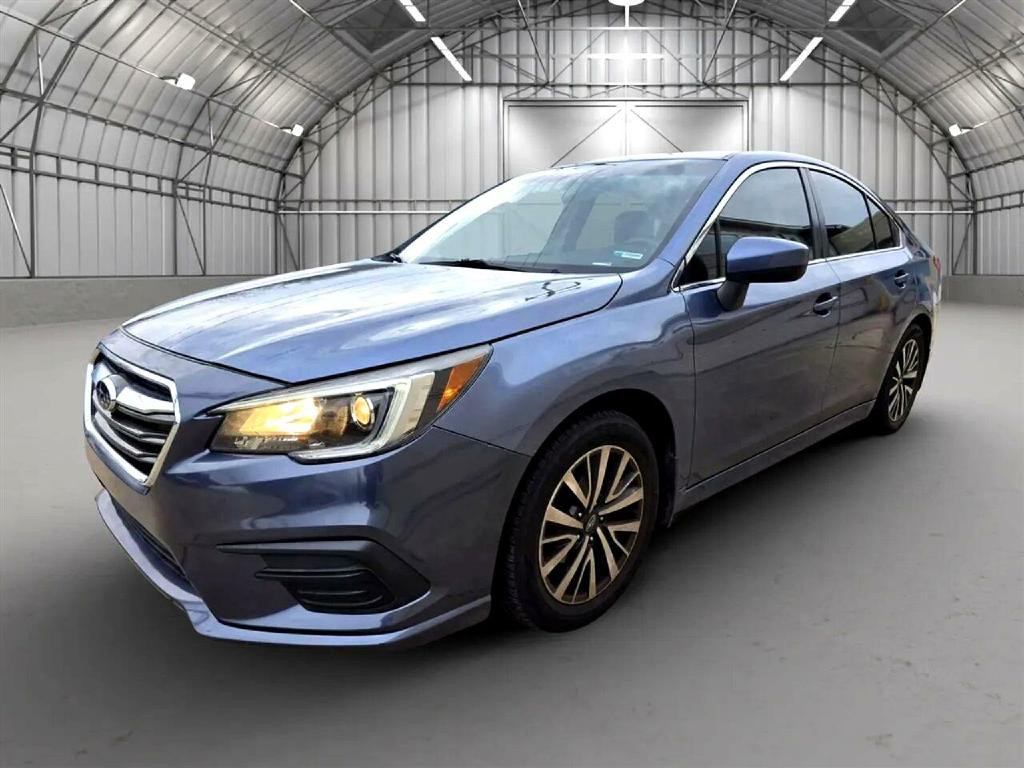 2018 Subaru Legacy Image 2