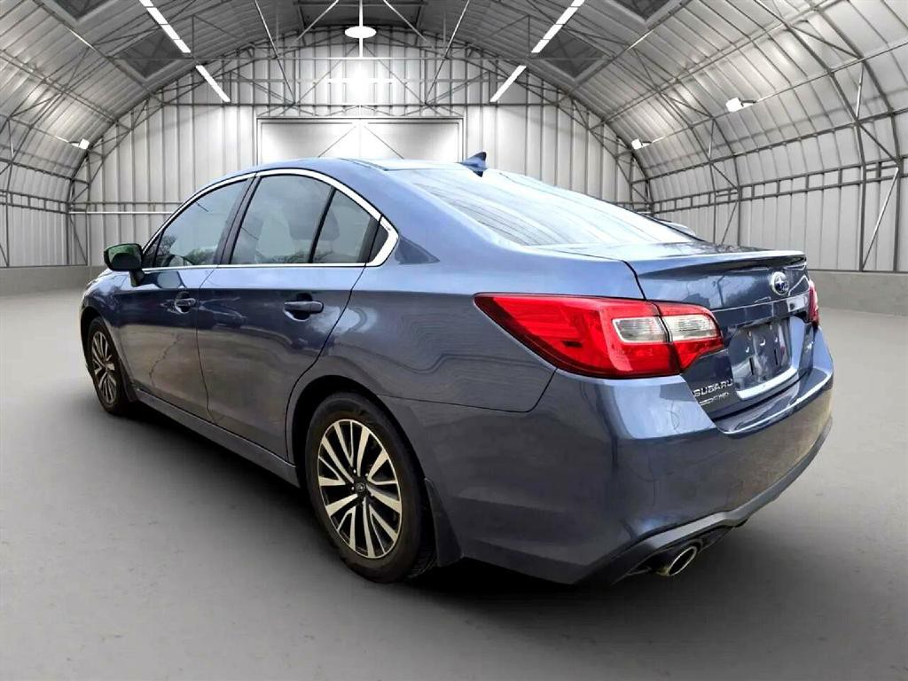 2018 Subaru Legacy Image 5