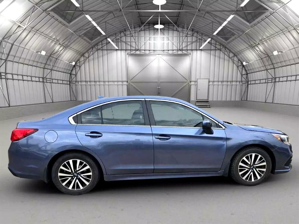 2018 Subaru Legacy Image 7