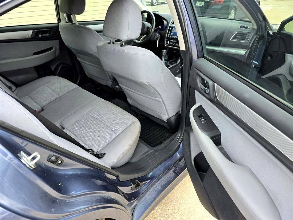2018 Subaru Legacy Image 14