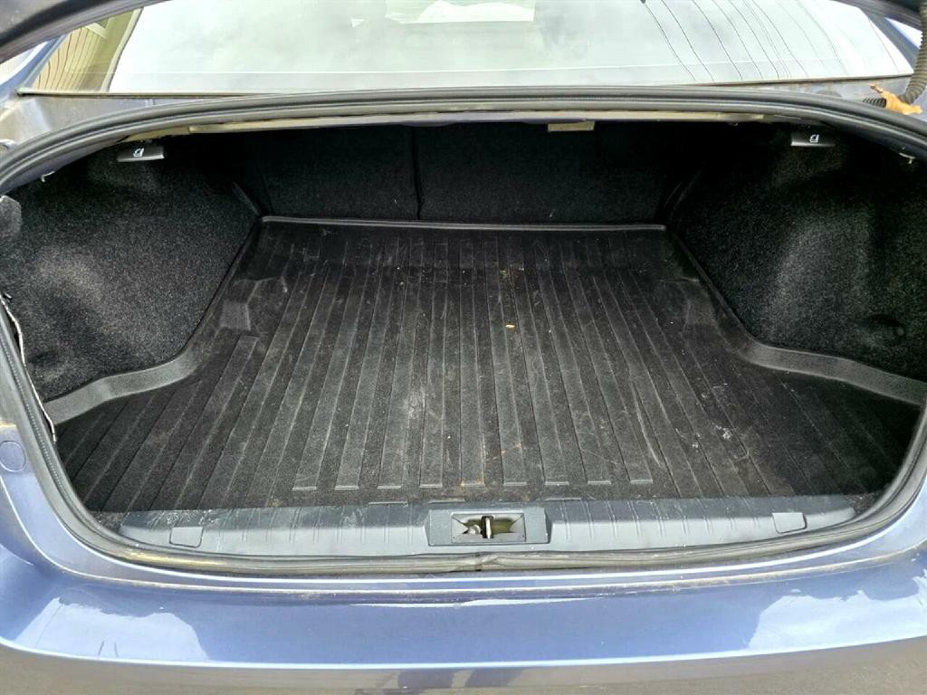 2018 Subaru Legacy Image 15