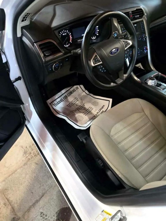 2019 Ford Fusion Image 9
