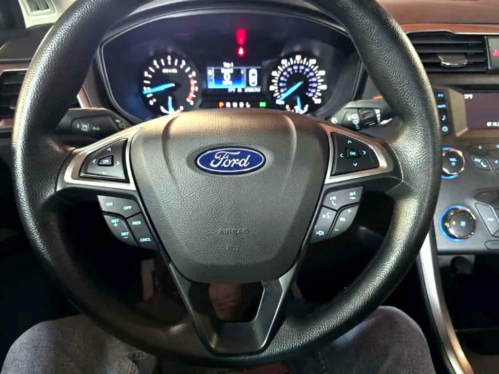 2019 Ford Fusion Image 15