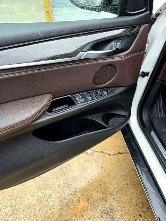 2017 BMW X5 Image 12
