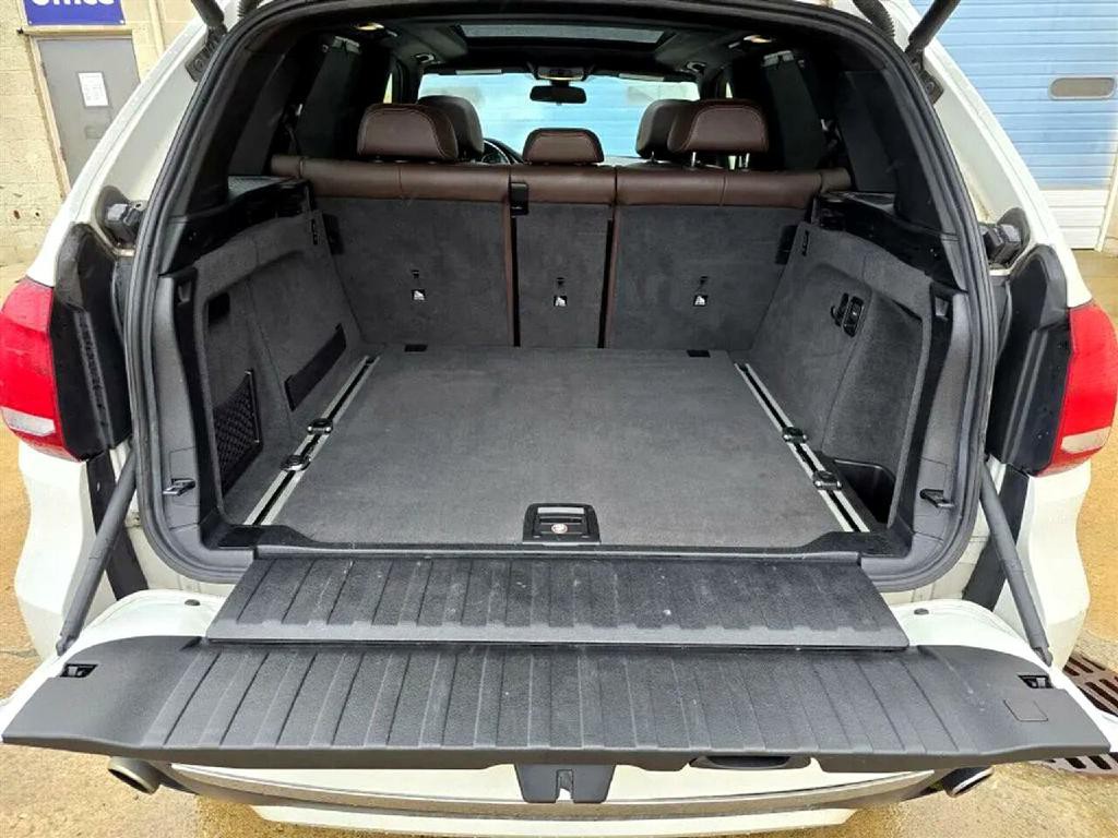 2017 BMW X5 Image 18