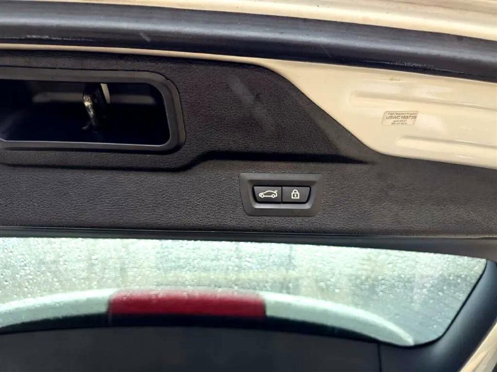 2017 BMW X5 Image 20