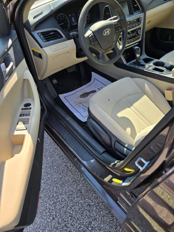 2016 Hyundai Sonata Image 9