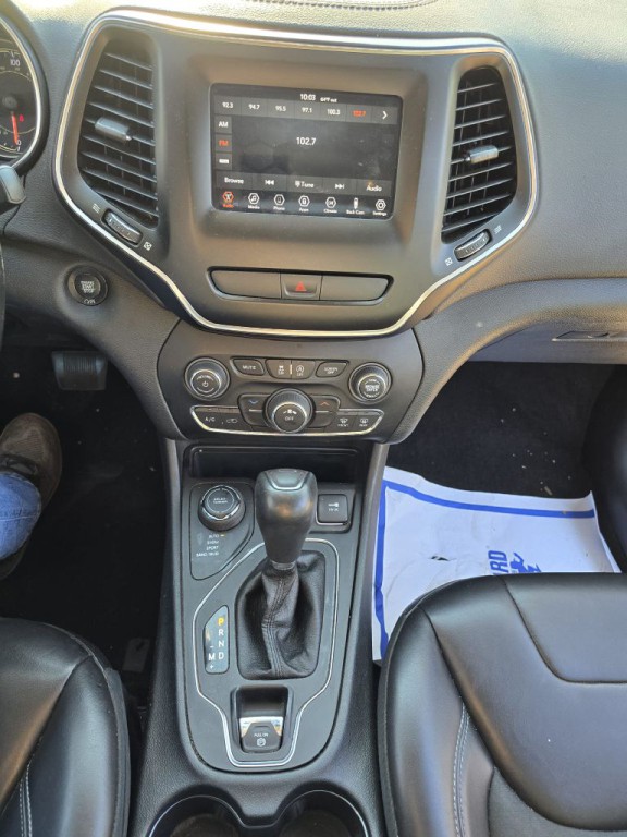 2019 Jeep Cherokee Image 17