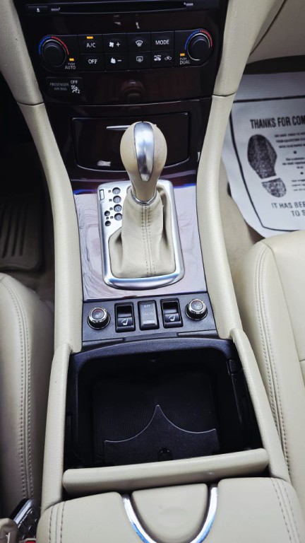 2011 INFINITI EX35 Image 18