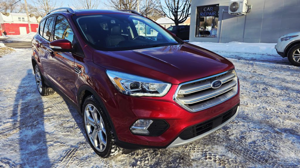 2019 Ford Escape Image 2
