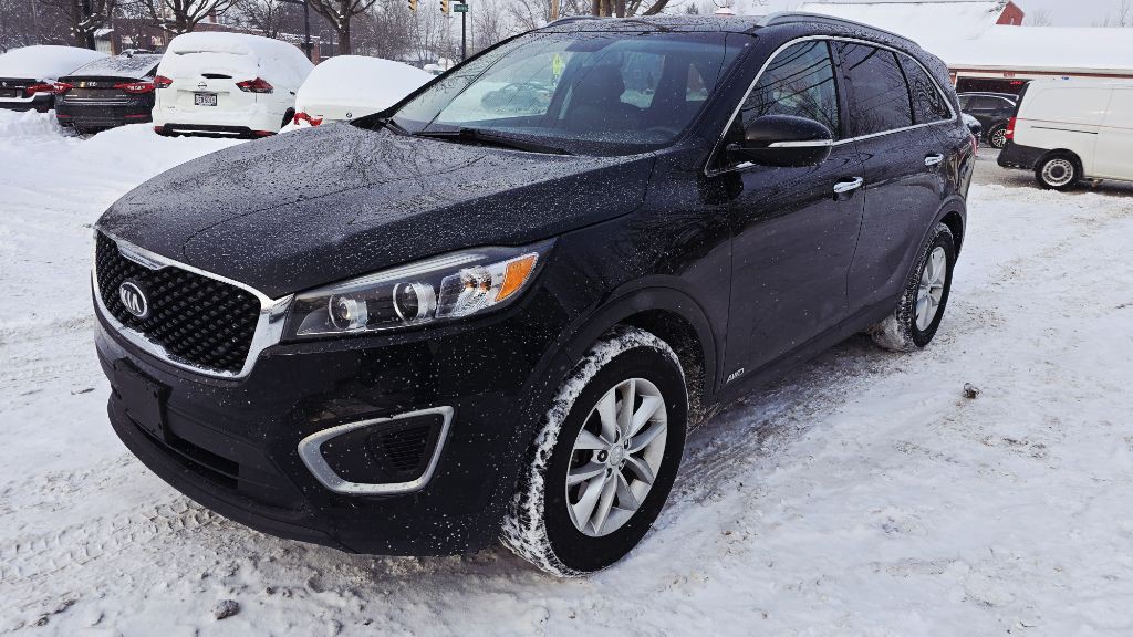 2017 Kia Sorento Image 2