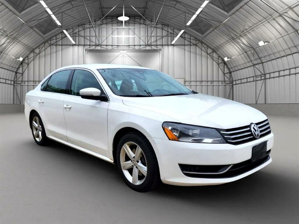 2013 Volkswagen Passat Image 6
