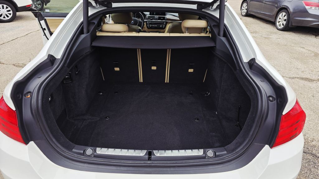 2017 BMW 4 Series Image 17