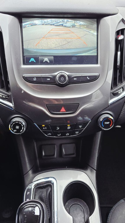 2018 Chevrolet Cruze Image 11