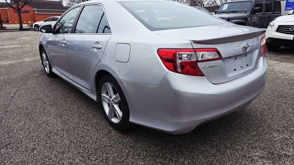 2014 Toyota Camry Image 4