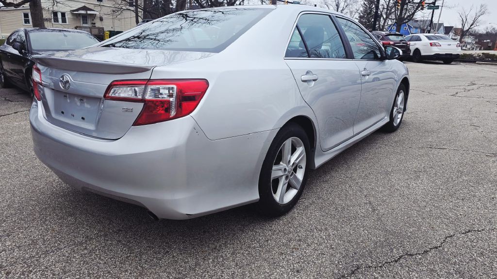 2014 Toyota Camry Image 6