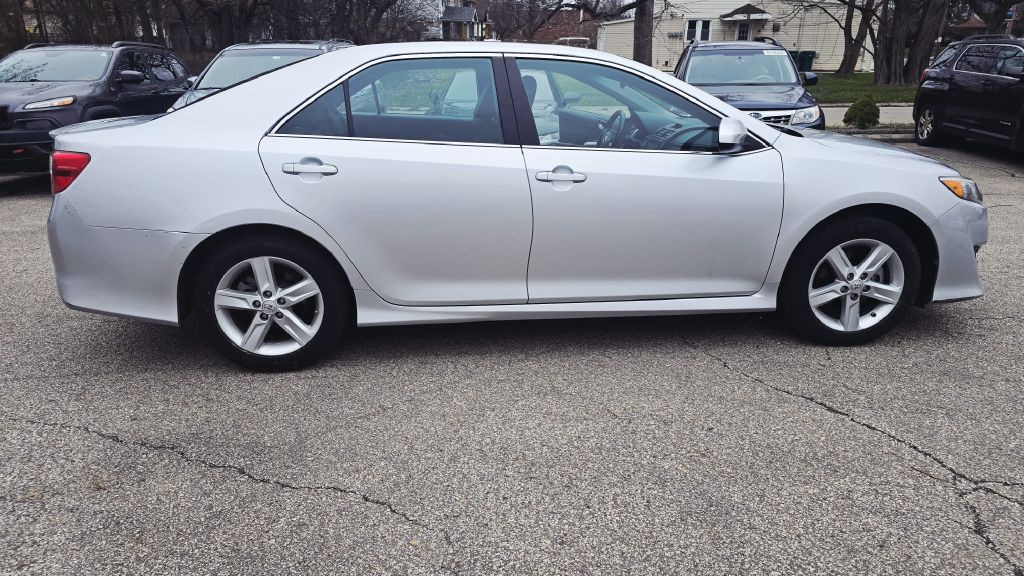 2014 Toyota Camry Image 7