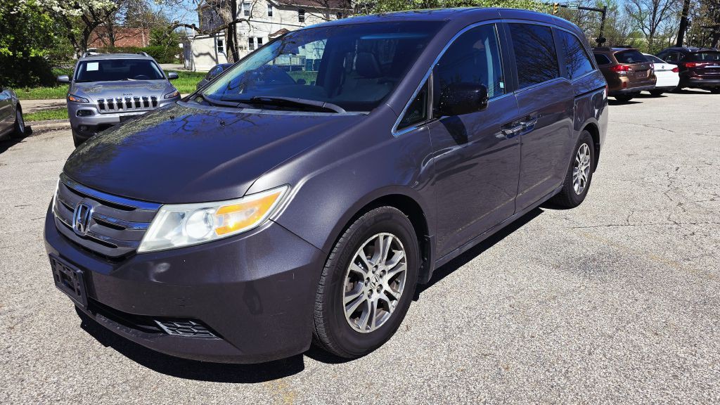 2013 Honda Odyssey Image 2
