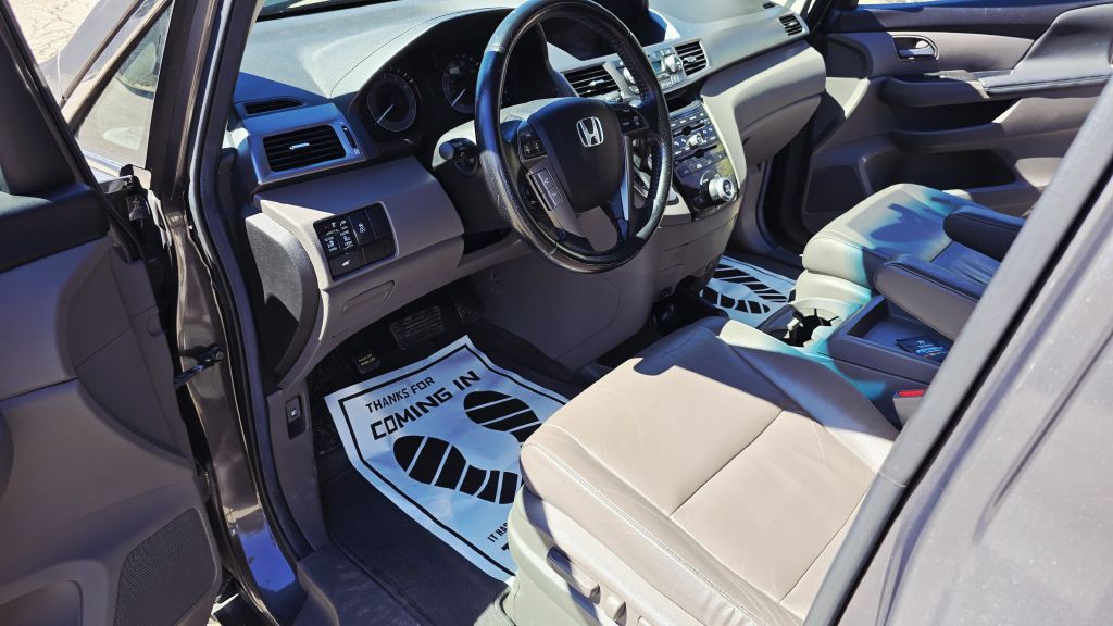 2013 Honda Odyssey Image 9
