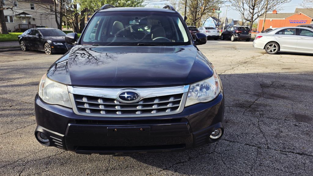 2013 Subaru Forester Image 2