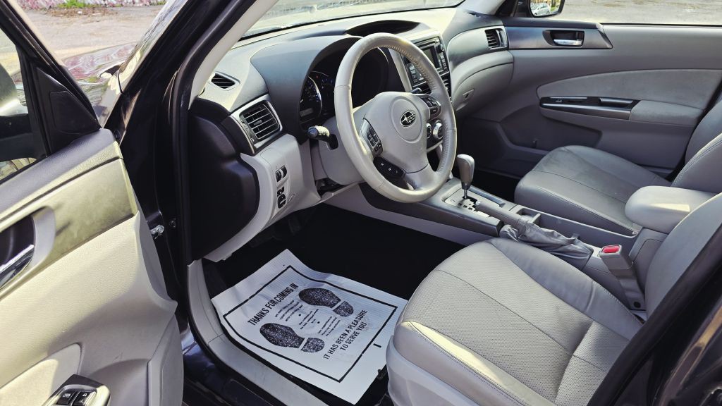 2013 Subaru Forester Image 9