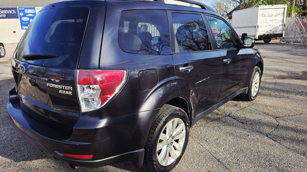 2013 Subaru Forester Image 11