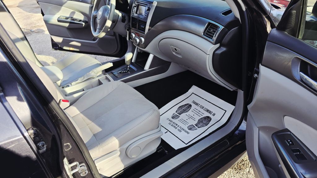 2013 Subaru Forester Image 13