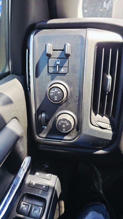 2016 Chevrolet Silverado 1500 Image 11