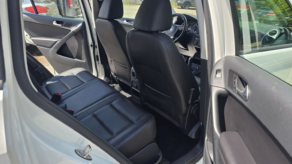 2017 Volkswagen Tiguan Image 11