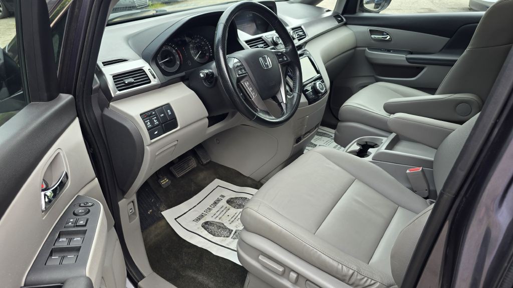 2016 Honda Odyssey Image 9