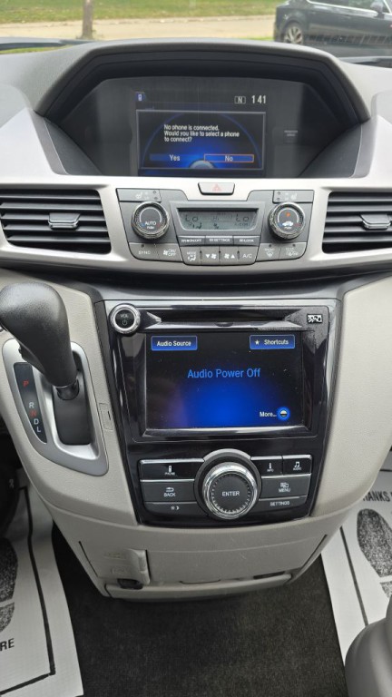 2016 Honda Odyssey Image 13