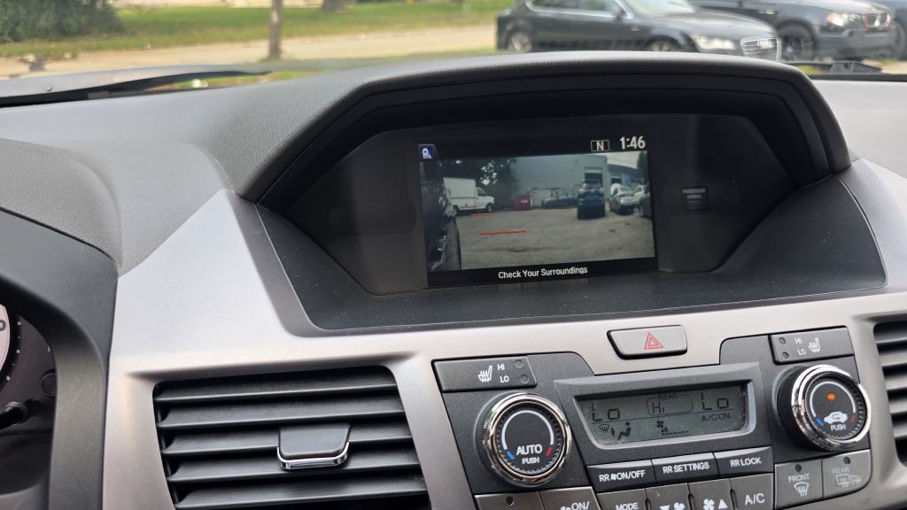 2016 Honda Odyssey Image 16