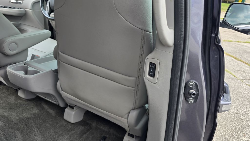 2016 Honda Odyssey Image 22