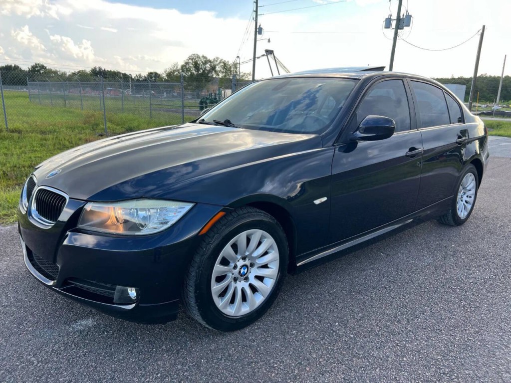 2009 BMW 3 Series Image 1